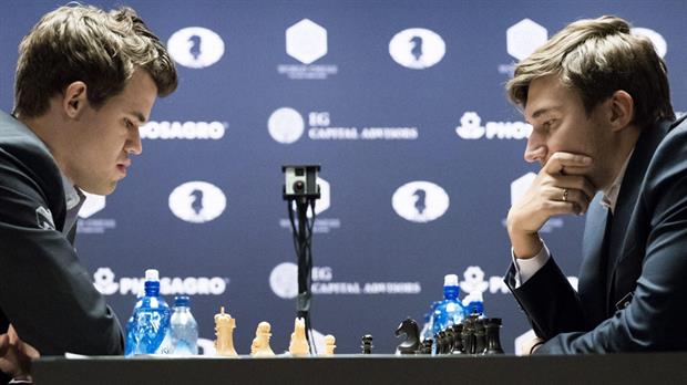 A dos partidas del final, Carlsen consiguió emparejar la serie mundial.