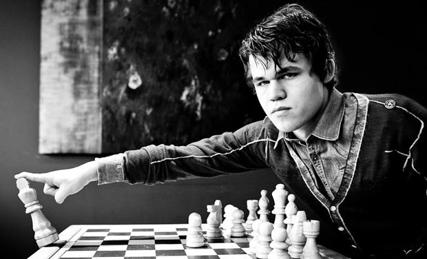 noticias - Carlsen y Anand aparecen en la sorprendente