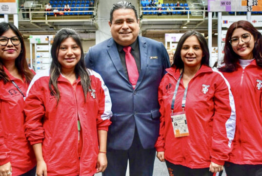 Equipo Femenino Peruano. Foto cortesía: Patricia Claros Aguilar