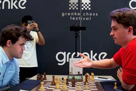 Carlsen consigue un récord de nueve de nueve en el Grenke Freestyle Open