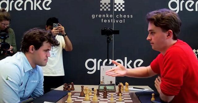 Carlsen consigue un récord de nueve de nueve en el Grenke Freestyle Open
