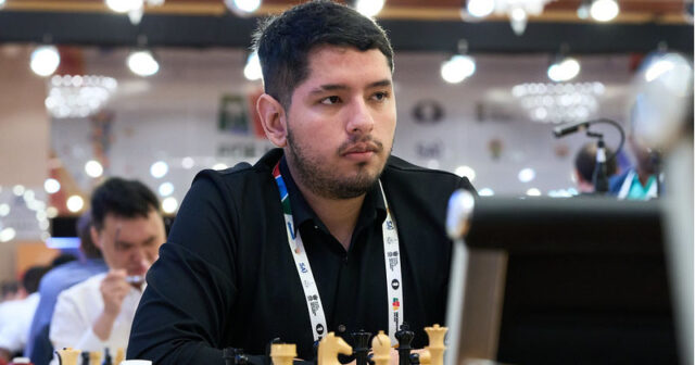 Martínez derrota a Abdusattorov y pasa a la cuarta ronda del Mundial Fide 2025